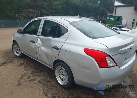 2014 Nissan Versa 1.6 S z USA, uszkodzony, nr VIN 3N1CN7APXEL804340
